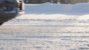 Meiltä YARIS JA YARIS CROSS -malleihin nyt talvirenkaat 490 €! Etusi jopa 1 800 €! Tervetuloa koeajoon 🚗🛞✅