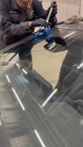 Näköpiirissä huipputarjous: nyt 100 € etu tuulilasin vaihtoon. Tuulilasi kannattaa vaihtaa merkkihuollossa, sillä nykyai...