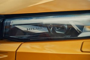 TÄYSIN UUSI TOYOTA HILUX. Vahvuudestaan ja käytännöllisyydestään tunnettu Toyota Hilux on nyt täysin uudistunut. Se tule...